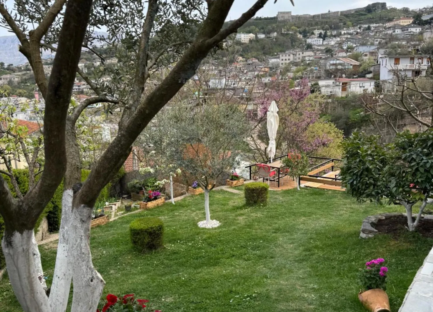 Ilvi Guesthouse Gjirokastër 0*,  Albania